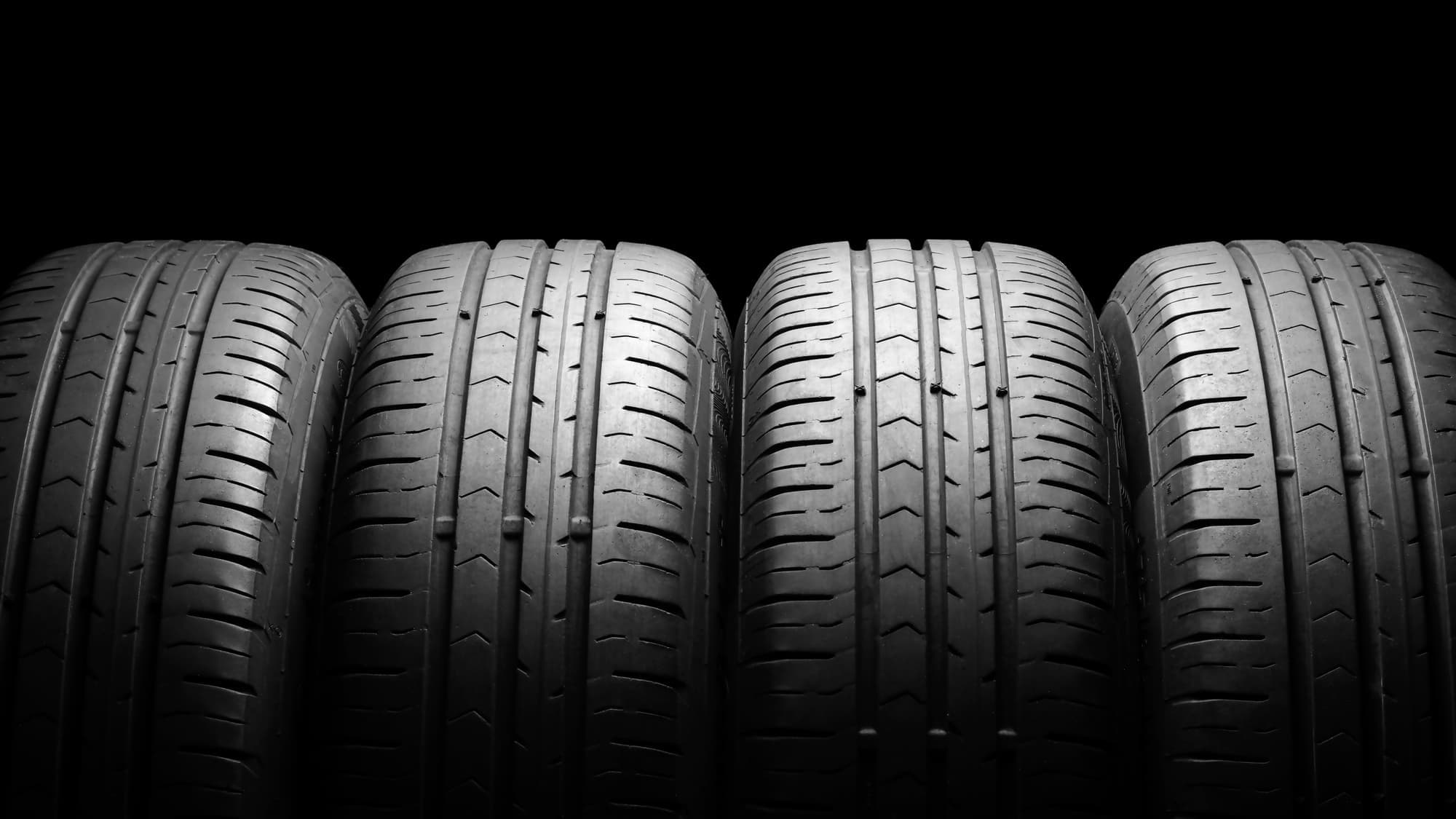 MinitTune_SummerVsAllSeasonTires.jpg