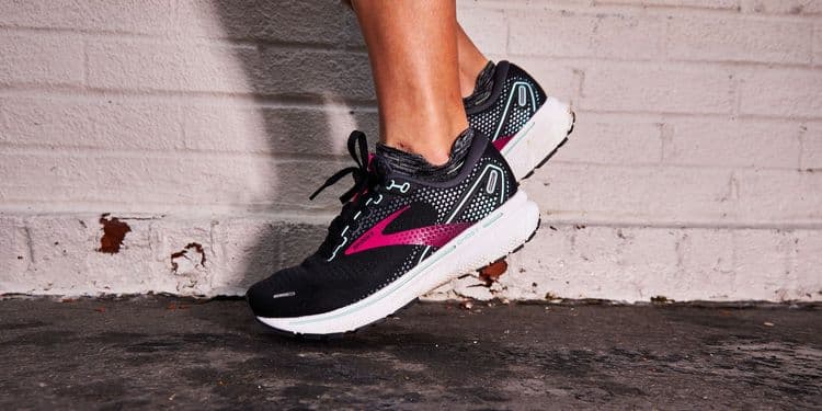 5 Popular Budget Friendly Shoes With Arch Support!